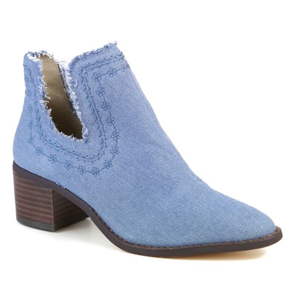 Band of Gypsies Shoes - Band of Gypsies Help Me Bootie Blue / Denim 9 Band of Gypsies Shoes - Band of Gypsies Help Me Bootie Blue / Denim 9